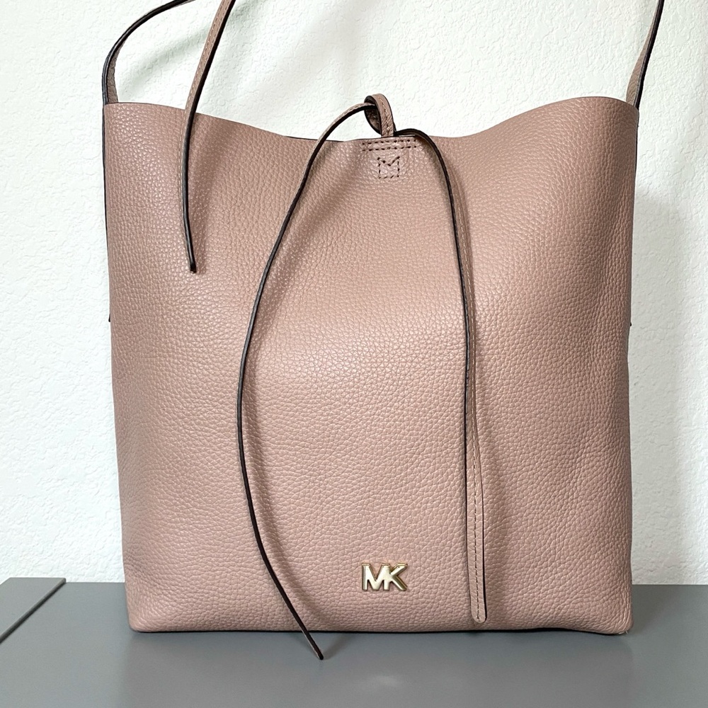 Michael Kors Blush Baby Pink Leather Messenger Tote Crossbody Bag - Picture 2 of 13